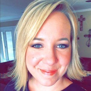 Meet your Posher, Ashlee